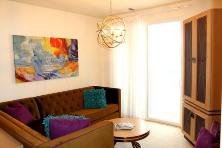 The Summer House Apartments Waiting Area Photo2