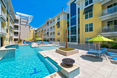 The Summer House Apartments Pool